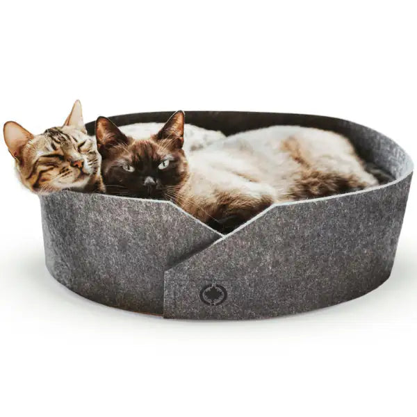Cuccia per gatti in feltro con fondo tiragraffi in cartone Owen CanadianCat  Grigio chiaro bauzaarit.myshopify.com