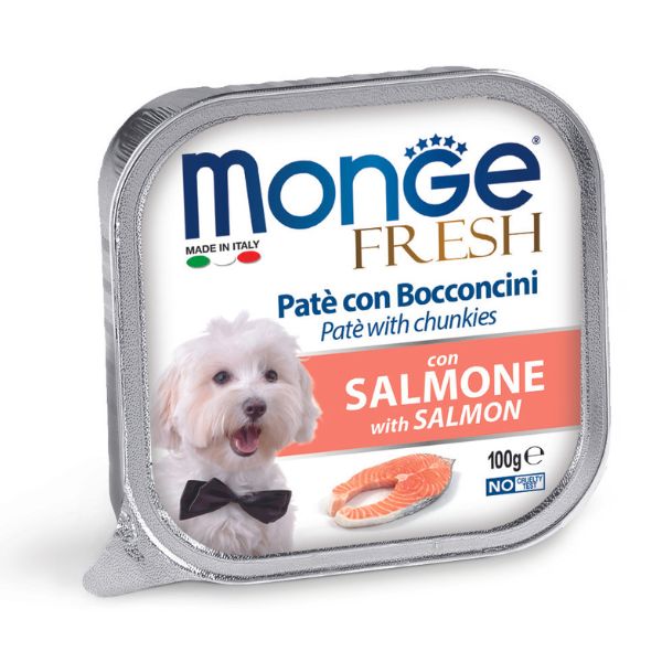 Image of Monge Fresh Adult Patè con bocconcini 100 gr - Bocconcini con Salmone Confezione da 32 pezzi Cibo Umido per Cani